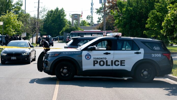canada-torondo-police-ap.jpg
