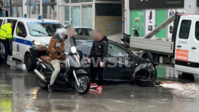 Τροχαίο ατύχημα στο Νέο Κόσμο με έναν τραυματία